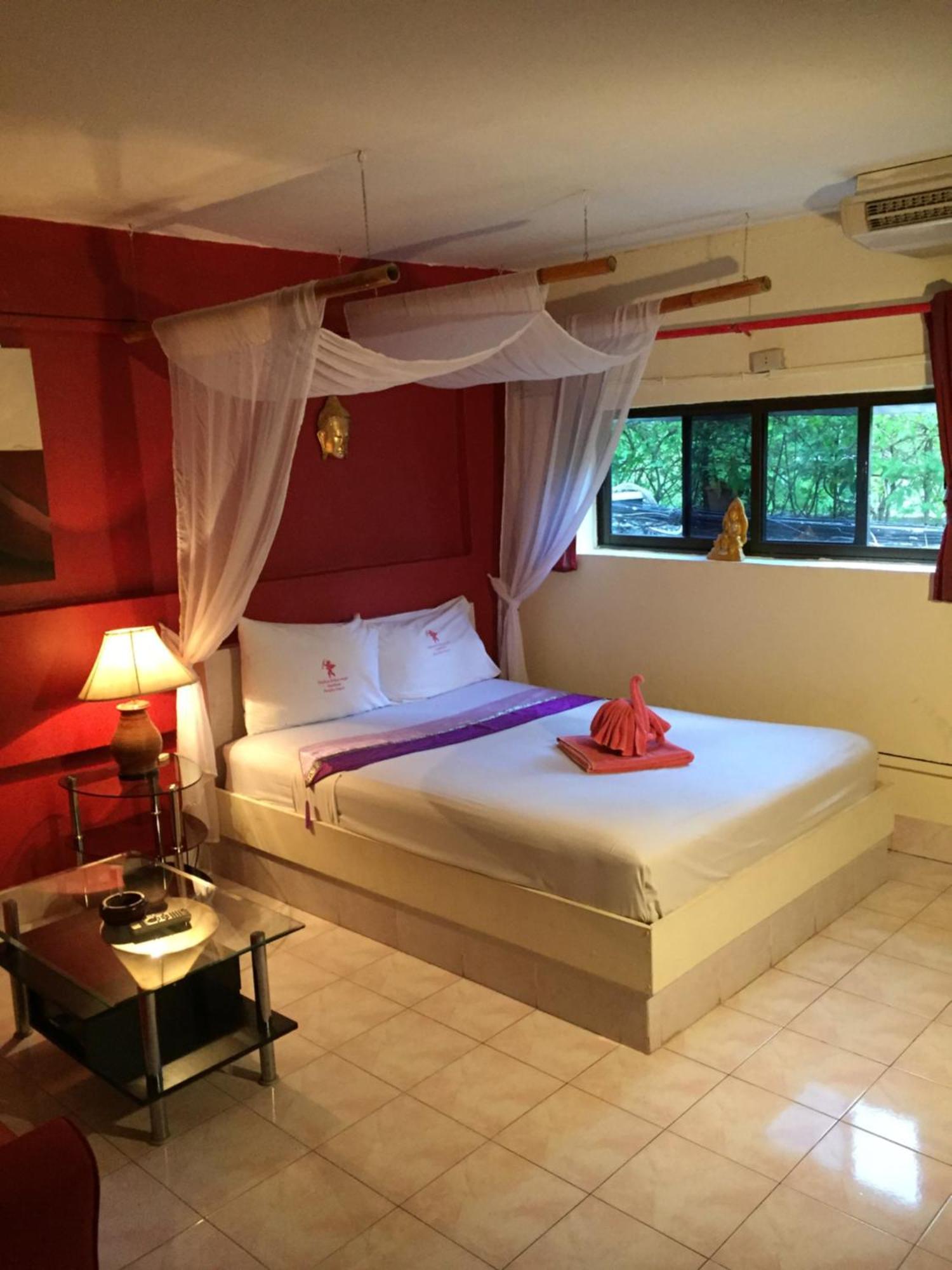 Fong Kaew And Baan Nang Fa Guesthouse Patong Εξωτερικό φωτογραφία