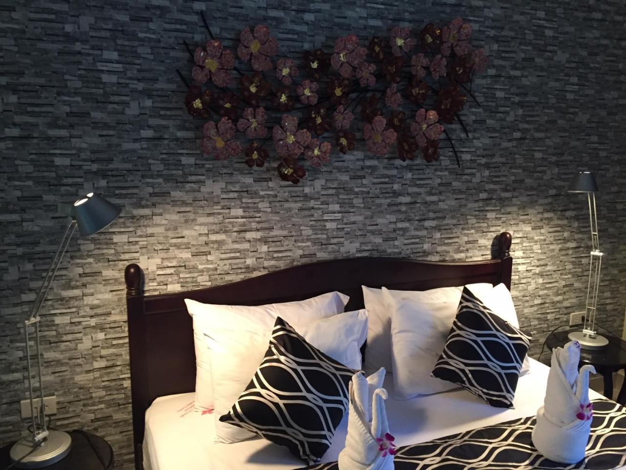 Fong Kaew And Baan Nang Fa Guesthouse Patong Εξωτερικό φωτογραφία